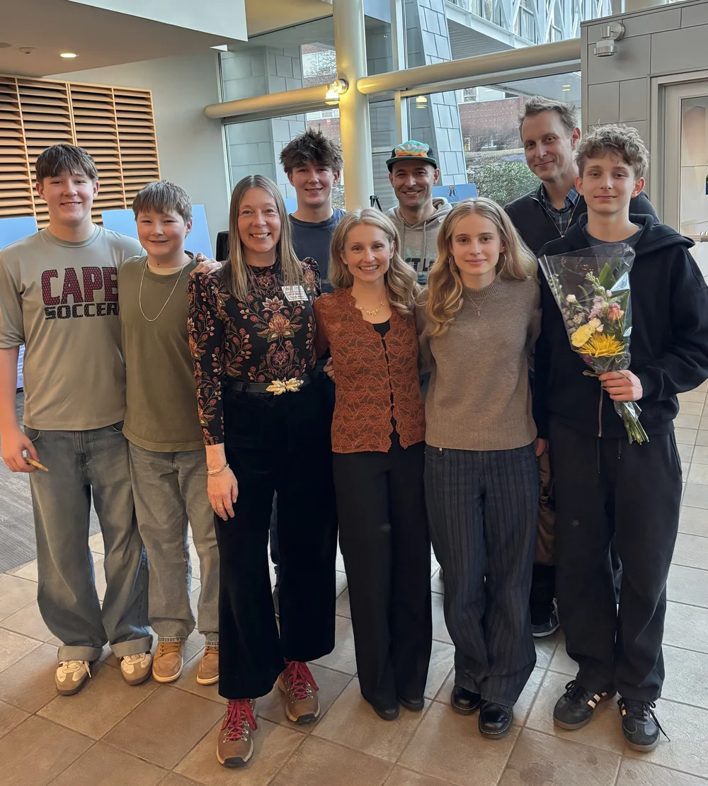 20 Outstanding Women Award